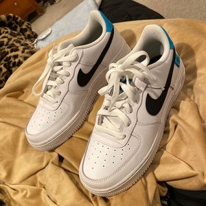 boys youth size 5 air force 1